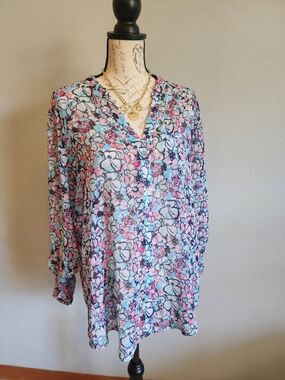 Kut from the Kloth Pink & Light Blue Sheer Floral V-Neck Button Blouse